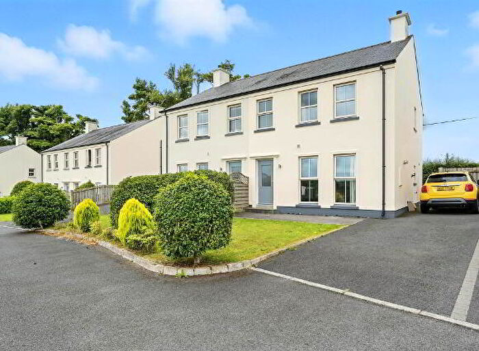 3 Bedroom Semi-Detached House For Sale In Bonnies Lane, Lisburn, BT27