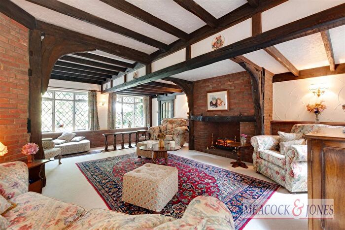 5 Bedroom Detached House For Sale In Frog Street, Kelvedon Hatch, Brentwood, CM15