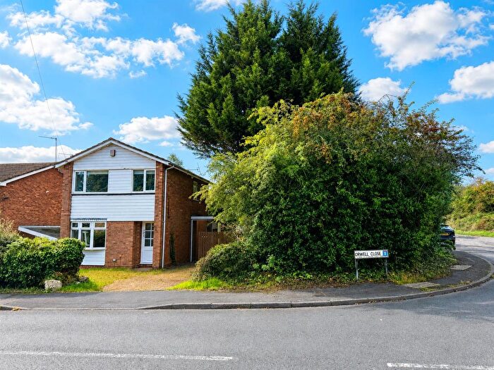 3 Bedroom Property For Sale In Orwell Close, Stourbridge, DY8