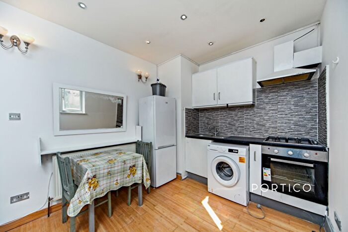 1 Bedroom Flat To Rent In Sutherland Grove, Wandsworth, SW18
