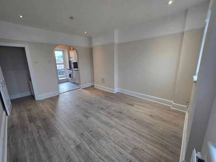 1 Bedroom Flat To Rent In Blackheath Road, Blackheath, London, SE10