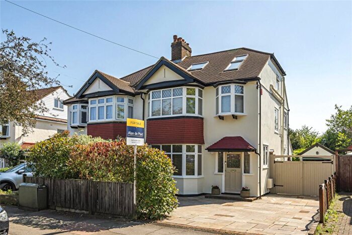 4 Bedroom Semi Detached House For Sale In Ravenswood Avenue, West Wickham, BR4