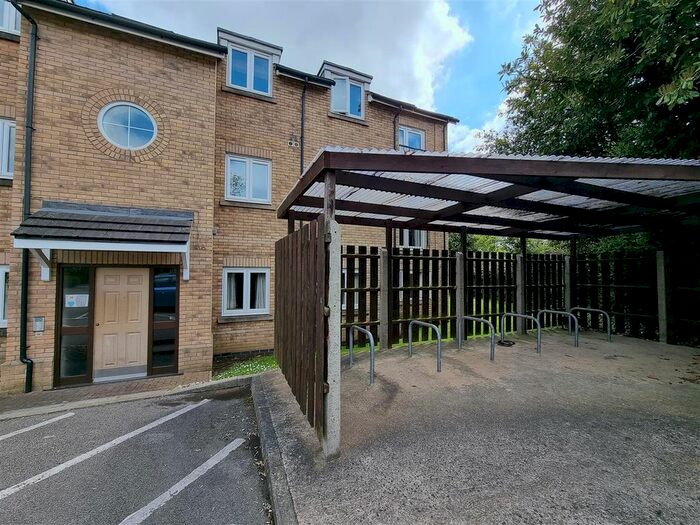 2 Bedroom Flat To Rent In Abbeyfields, Peterborough, PE2