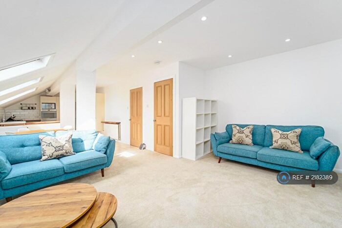 3 Bedroom Flat To Rent In Queens Park, London, NW6