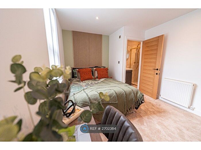 6 Bedroom Terraced House To Rent In Lyndale Avenue, Bridgwater, TA6