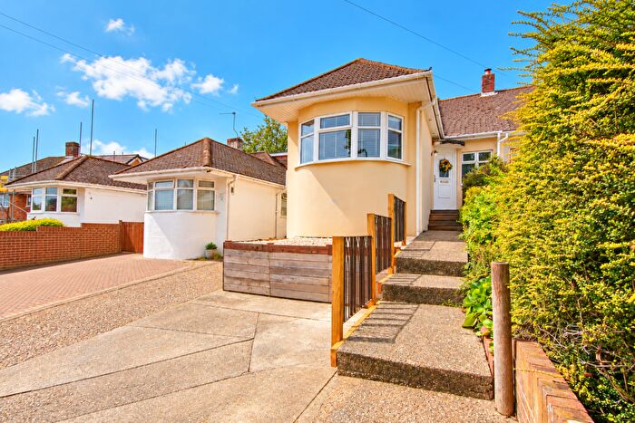 3 Bedroom Semi-Detached Bungalow For Sale In Midanbury! Guide Price £, -£, ! Conservatory! Popular Cul-de-sac Location!, SO18