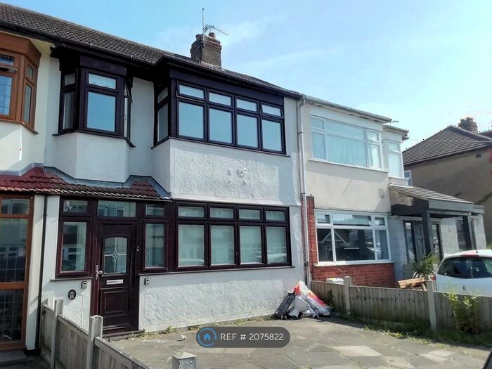 4 Bedroom Terraced House To Rent In Berkeley Avenue, Romford, RM5