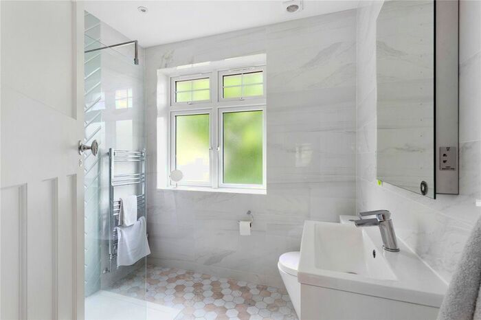 5 Bedroom Semi-Detached House To Rent In Gunnersbury Gardens, London, Uk, W3