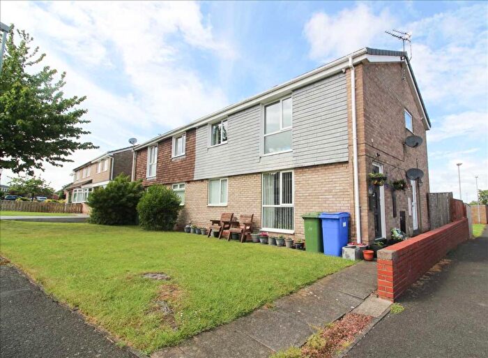 2 Bedroom Flat For Sale In Oxford Avenue, Eastfield Green, Cramlington, NE23