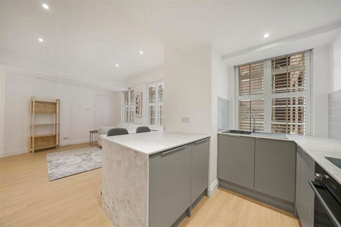 Studio To Rent In Dorset House, Gloucester Place, NW1