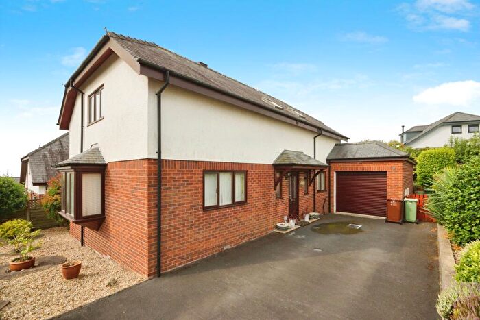 4 Bedroom Detached House For Sale In Gorseddfa, Criccieth, Gwynedd, LL52