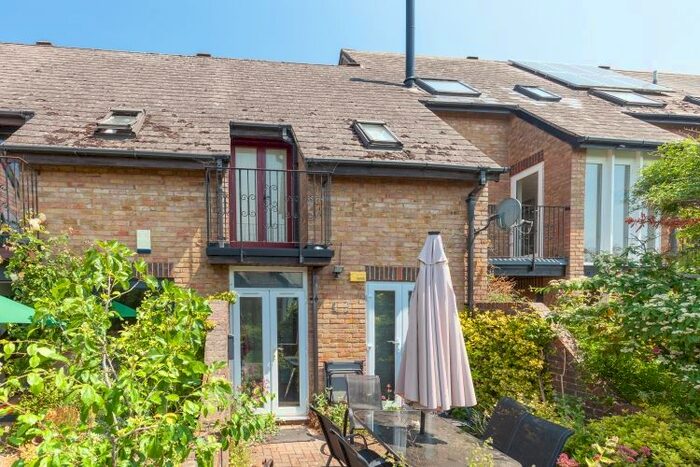 2 Bedroom Terraced House To Rent In Thames Street, Oxford, OX1