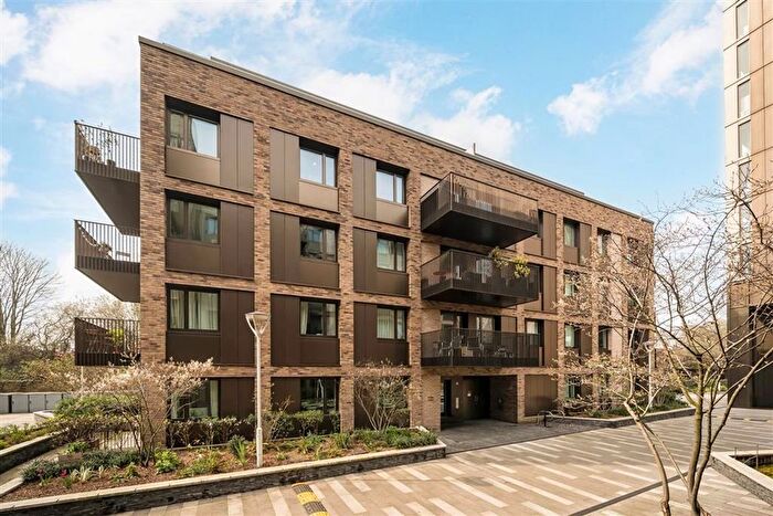 2 Bedroom Flat For Sale In Moulding Lane, New Cross, SE14