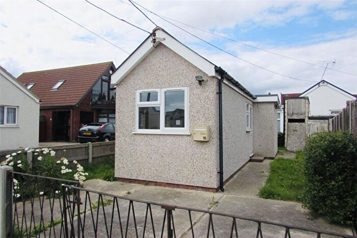 1 Bedroom Bungalow To Rent In Sea Crescent, Jaywick, Clacton-On-Sea, Essex, CO15
