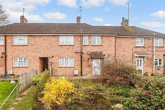3 Bedroom Semi-Detached House For Sale In Manor Way, Uckfield, East Sussex, TN22