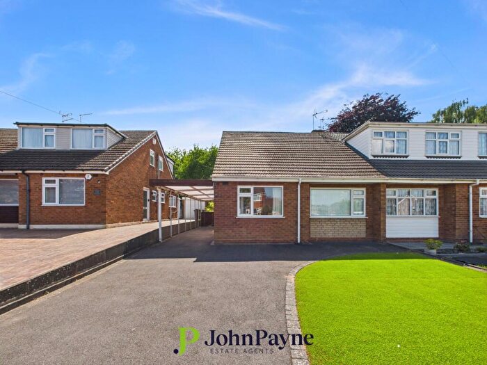 2 Bedroom Bungalow For Sale In Okehampton Road, Styvechale, Coventry, CV3