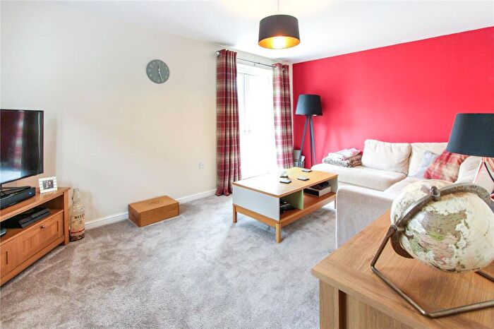 3 Bedroom Semi-Detached House To Rent In Port Holme Close, Godmanchester, Huntingdon, Cambridgeshire, PE29