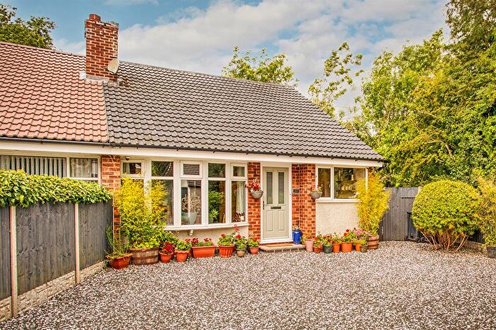 3 Bedroom Semi Detached Bungalow For Sale In Fremantle Road, Mickleover, Derby, DE3