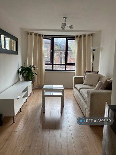 2 Bedroom Flat To Rent In New City Road, Glasgow, G4