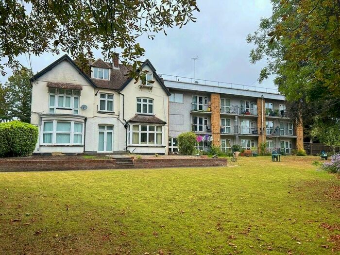 Studio To Rent In The Approach, Orpington, BR6