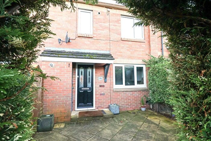 3 Bedroom Terraced House For Sale In Bradwell Terrace, Gamesley, Glossop, SK13