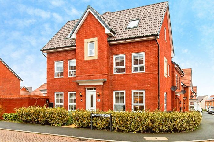 4 Bedroom Semi-detached House For Sale In Swallow Road, Thrapston, Kettering, NN14