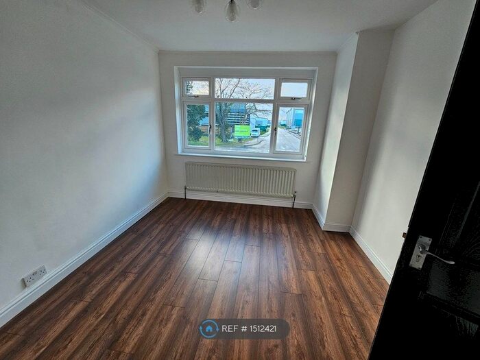 3 Bedroom Detached House To Rent In Tachbrook Road, Leamington Spa, CV31