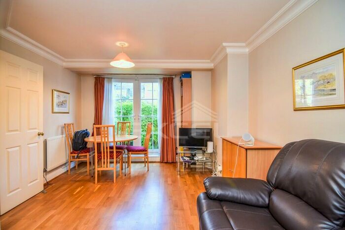 1 Bedroom Apartment To Rent In Priory Road, Kilburn, NW6