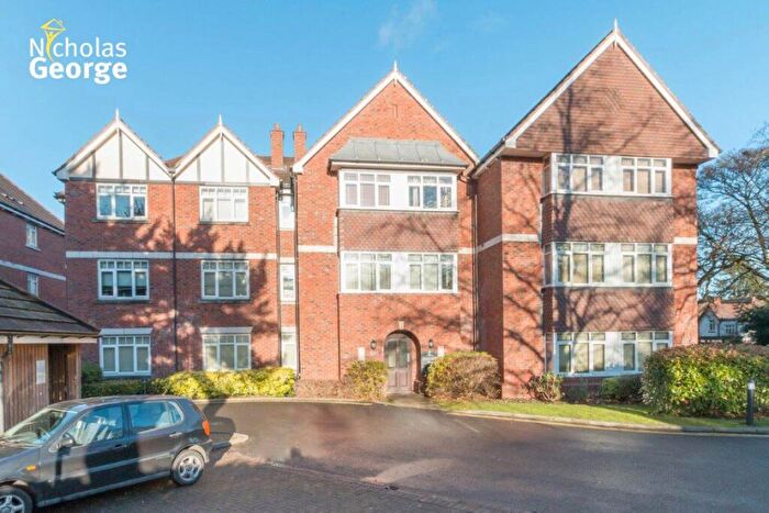 3 Bedroom Flat To Rent In Trinity Court, The Academy, Moseley, B13