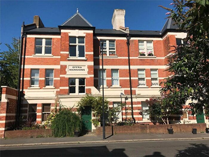 3 Bedroom Flat To Rent In Effra Mansions, Brixton, SW2