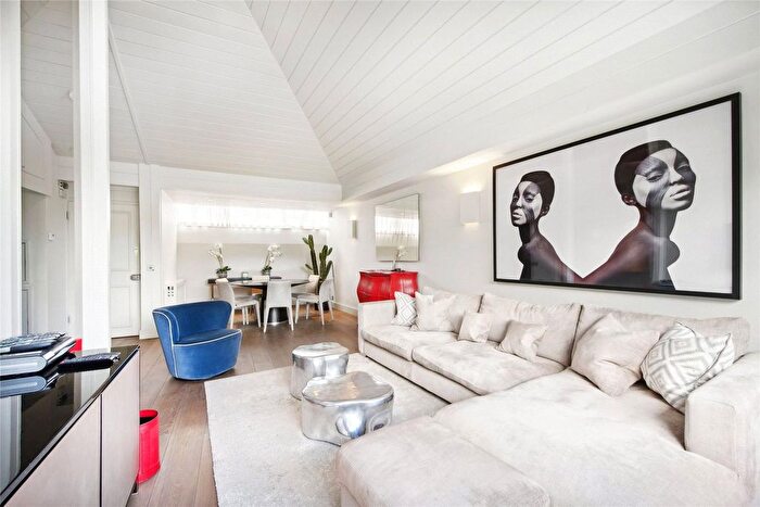 3 Bedroom Flat To Rent In - Old Church Street, London, SW3