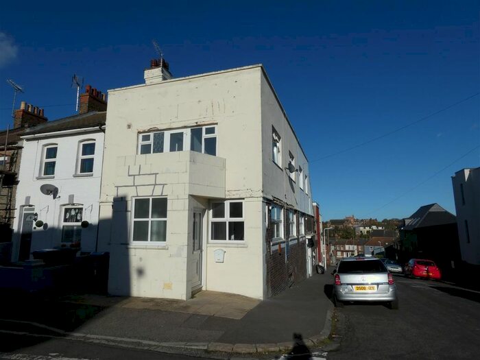 2 Bedroom Property To Rent In Hillbrow Road, Ramsgate, CT11