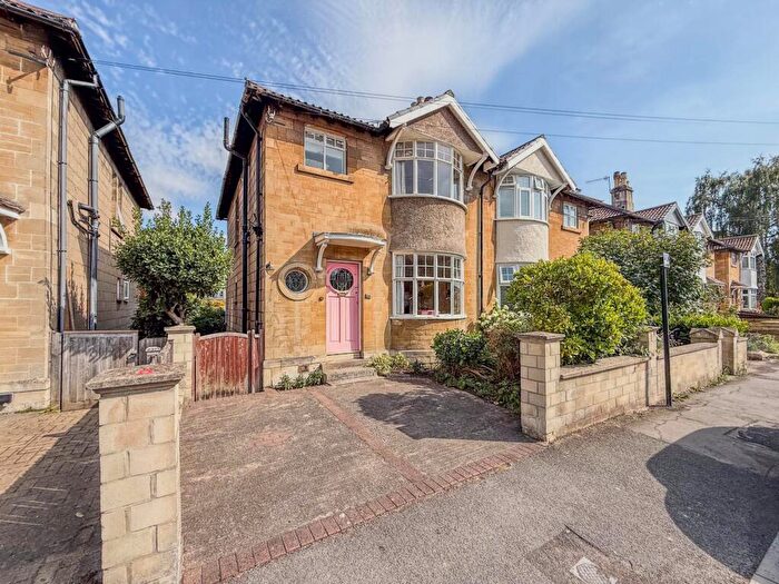 3 Bedroom Semi Detached House For Sale In St Johns Road, Bath, BA2