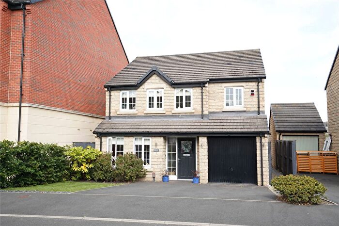 4 Bedroom Detached House For Sale In Micklewait Avenue, Crigglestone, Wakefield, West Yorkshire, WF4