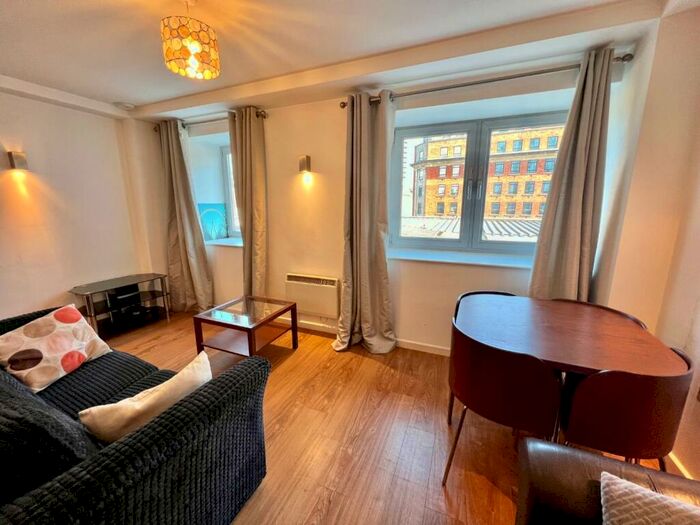 Flat To Rent In Basilica, King Charles Street, Leeds, LS1