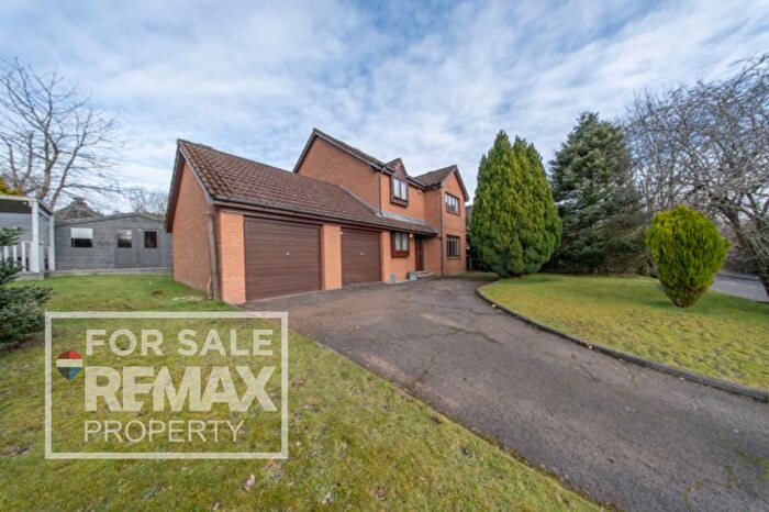 4 Bedroom Detached House For Sale In Easterfield Court, Livingston Village, Livingston, EH54
