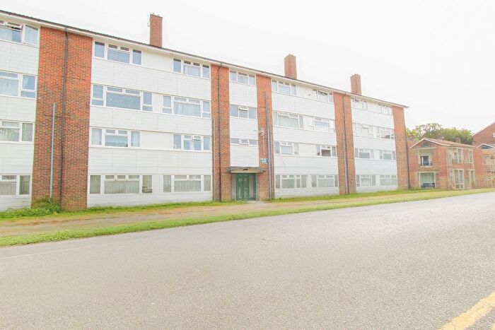 2 Bedroom Maisonette To Rent In Jasmine Gardens, Croydon, CR0