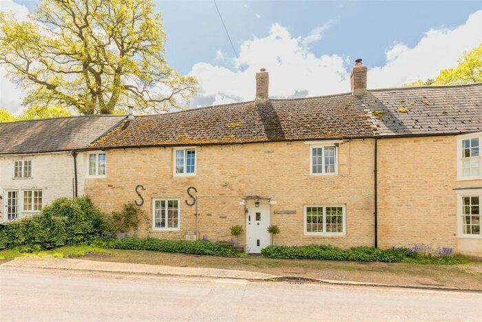 3 Bedroom Cottage For Sale In Station Road, Lower Heyford, OX25