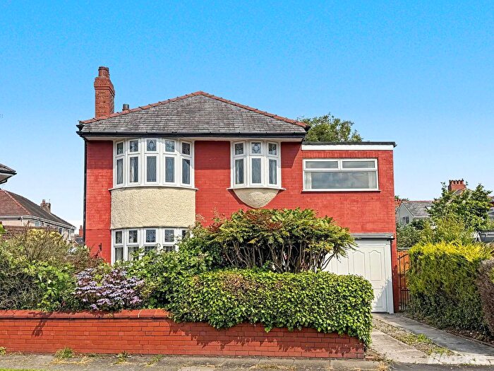 4 Bedroom Detached House For Sale In Balmoral Road, Widnes, WA8