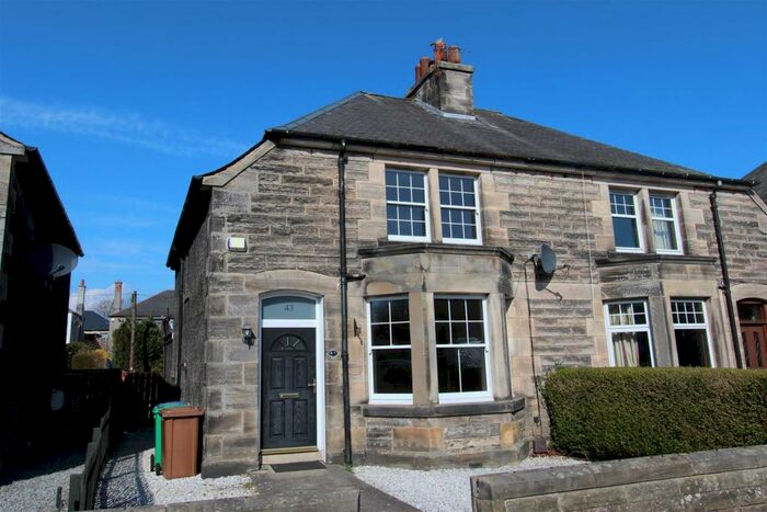 2 Bedroom Semi-Detached House To Rent In Shamrock Street, Dunfermline, KY12