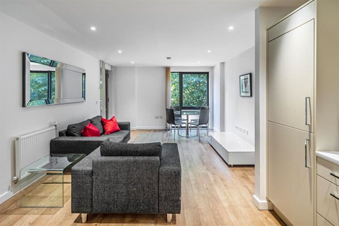 1 Bedroom Apartment To Rent In Palm House, Sancroft Street, Vauxhall, London, SE11