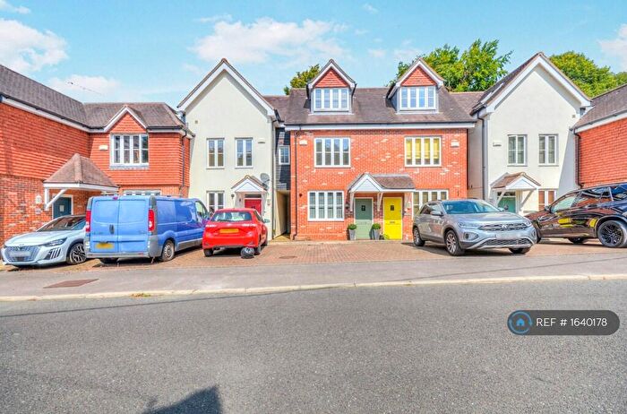 4 Bedroom Terraced House To Rent In Copse Road, Haslemere, GU27