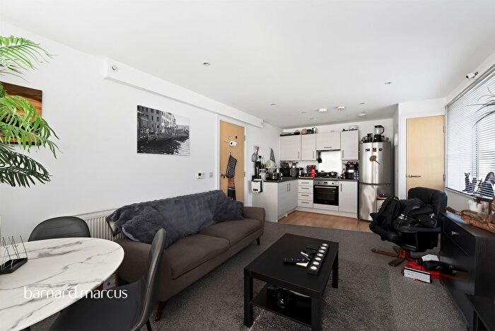 2 Bedroom Flat For Sale In Town Lane, Stanwell, Staines-Upon-Thames, TW19