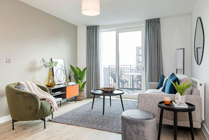 2 Bedroom Apartment To Rent In Anvil, M5