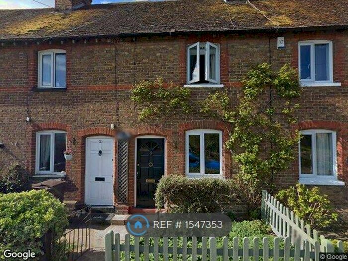 2 Bedroom End Of Terrace House To Rent In New Inn Cottage, East Farleigh, Maidstone, ME15