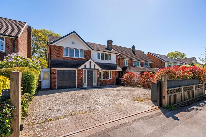 3 Bedroom Detached House For Sale In Aylesbury Road, Hockley Heath, B94