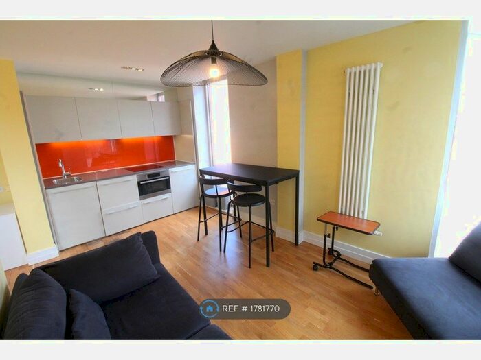 2 Bedroom Flat To Rent In The Bar, Leicester, LE1