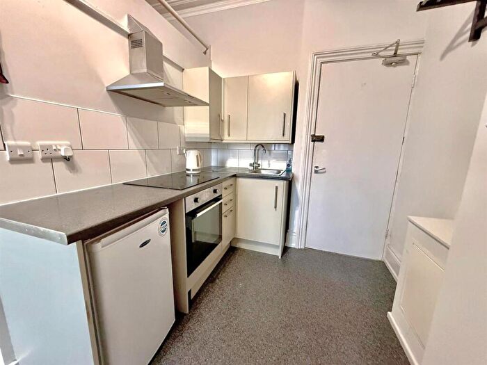 Studio To Rent In Elmore Road, Sheffield, S10