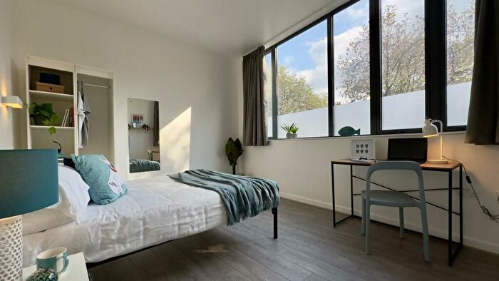 4 Bedroom Flat To Rent In China Street, Lancaster, LA1