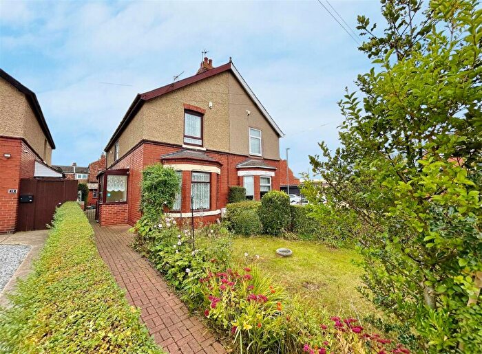3 Bedroom Semi-Detached House For Sale In Westfield Avenue, Goole, DN14